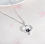 Collar con Colgante de Corazón y Huella de Perro