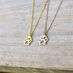 Collar de Clavícula con Huella de Mascota en Acero de Titanio