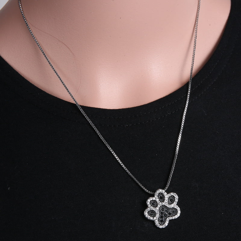 Collar "Huella Brillante" con Cristales