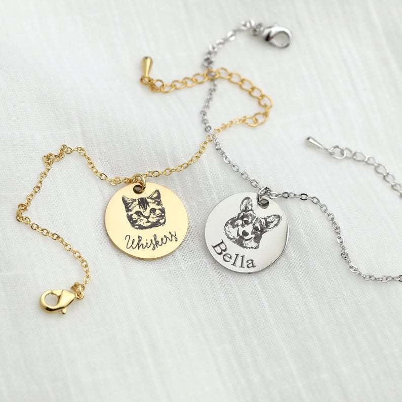 Brazalete Artesanal con Retrato y Nombre Personalizado