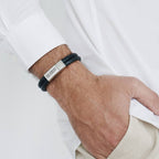 Brazalete de Cuero y Acero Personalizable "Vínculo Fiel"