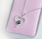 Collar con Colgante de Corazón y Huella de Perro