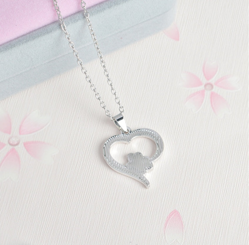 Collar con Colgante de Corazón y Huella de Perro