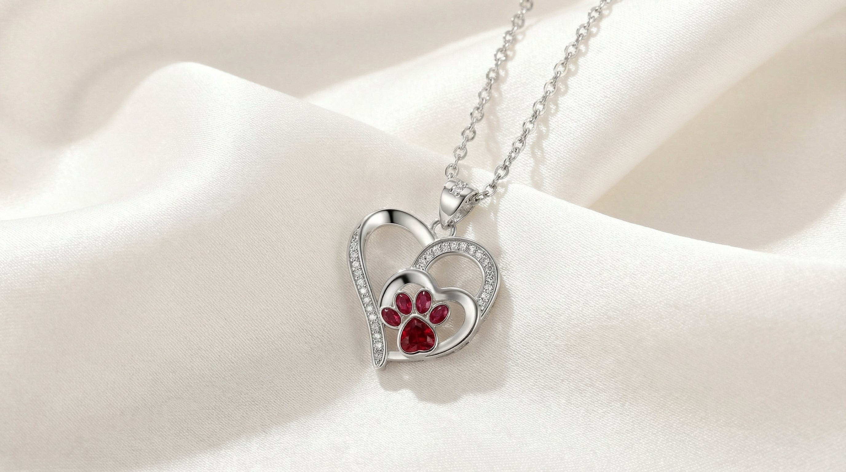 Collar Corazón con Huella de Perro